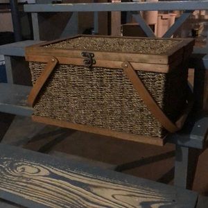 Brown wicker clasp basket